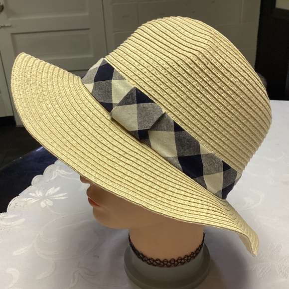 LOFT HAT MUST SEE WITH black FLOWER USE OR DETACH. CLASSIC 🖤💐💐💐💐💐 - Picture 3 of 7